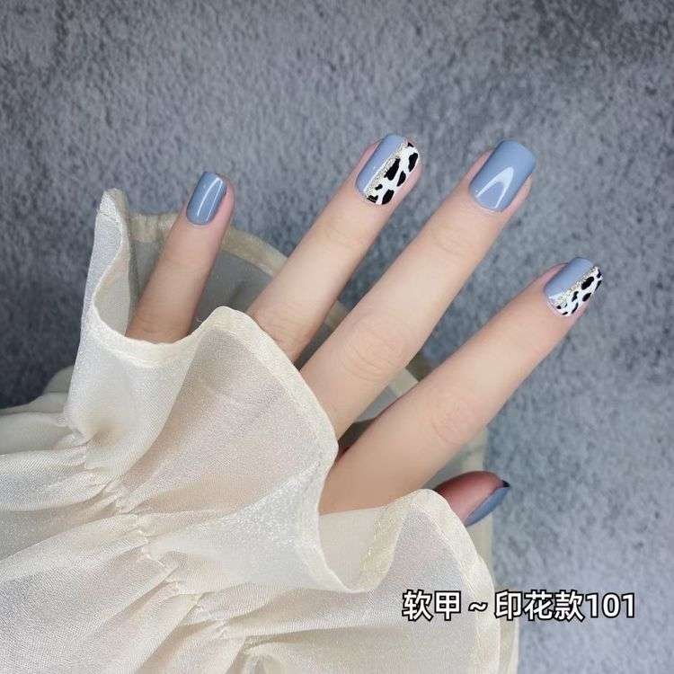 Short Press on Nails | Acrylic Nail Series from Nail York Style Number 101-146 - Image 5